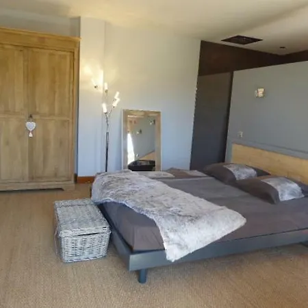 Stone&spa Ferienhaus Chasselay